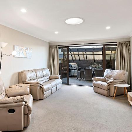 Taupo Escape - Rainbow Point Holiday Home Bagian luar foto