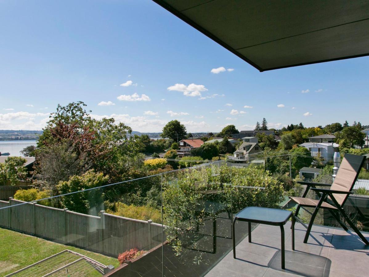 Taupo Escape - Rainbow Point Holiday Home Bagian luar foto