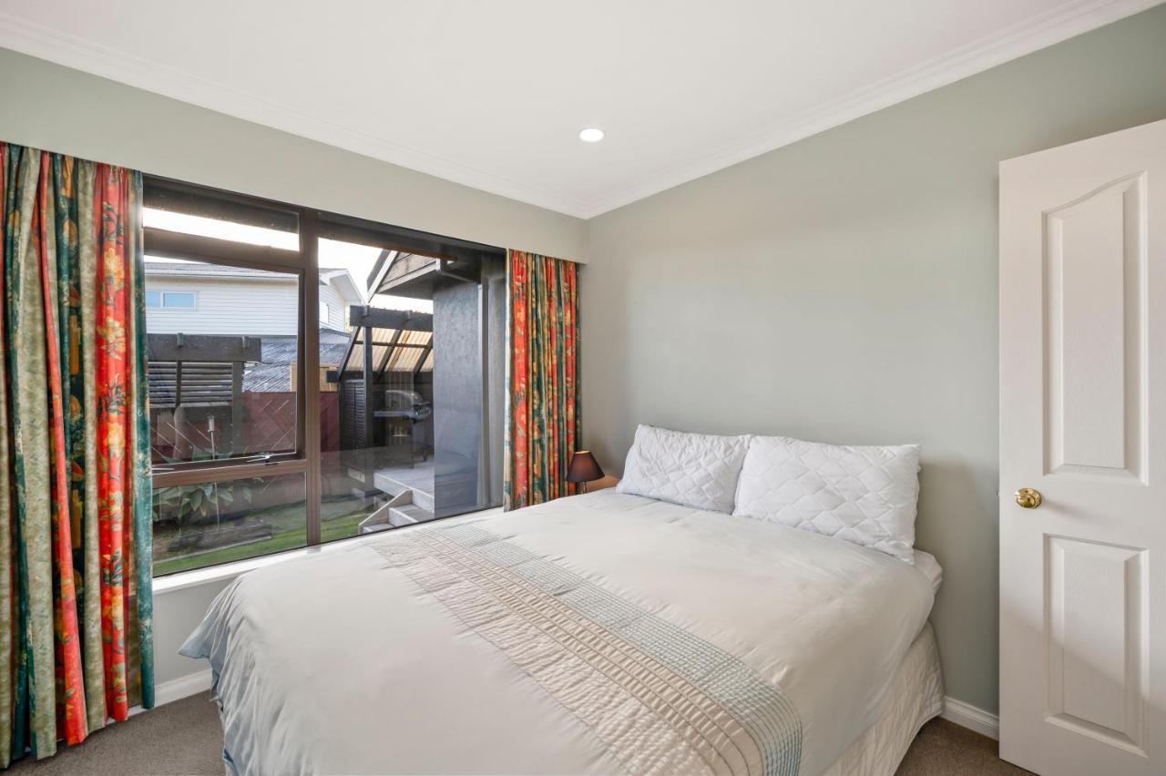 Taupo Escape - Rainbow Point Holiday Home Bagian luar foto