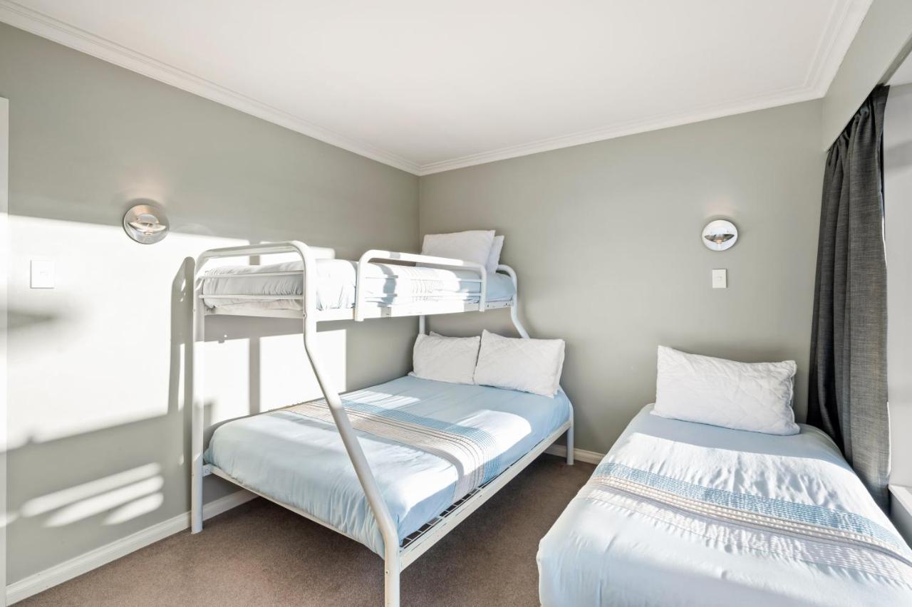 Taupo Escape - Rainbow Point Holiday Home Bagian luar foto