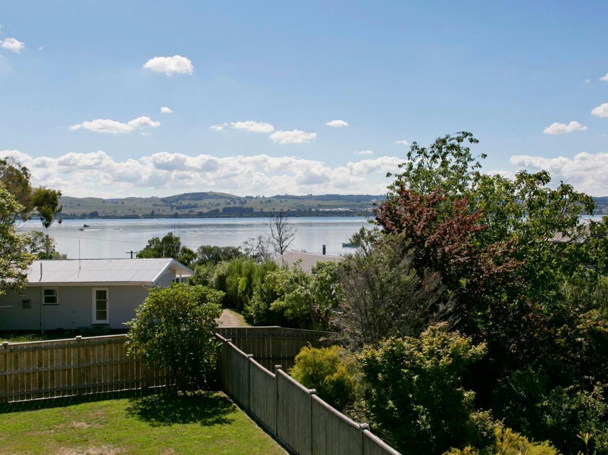 Taupo Escape - Rainbow Point Holiday Home Bagian luar foto